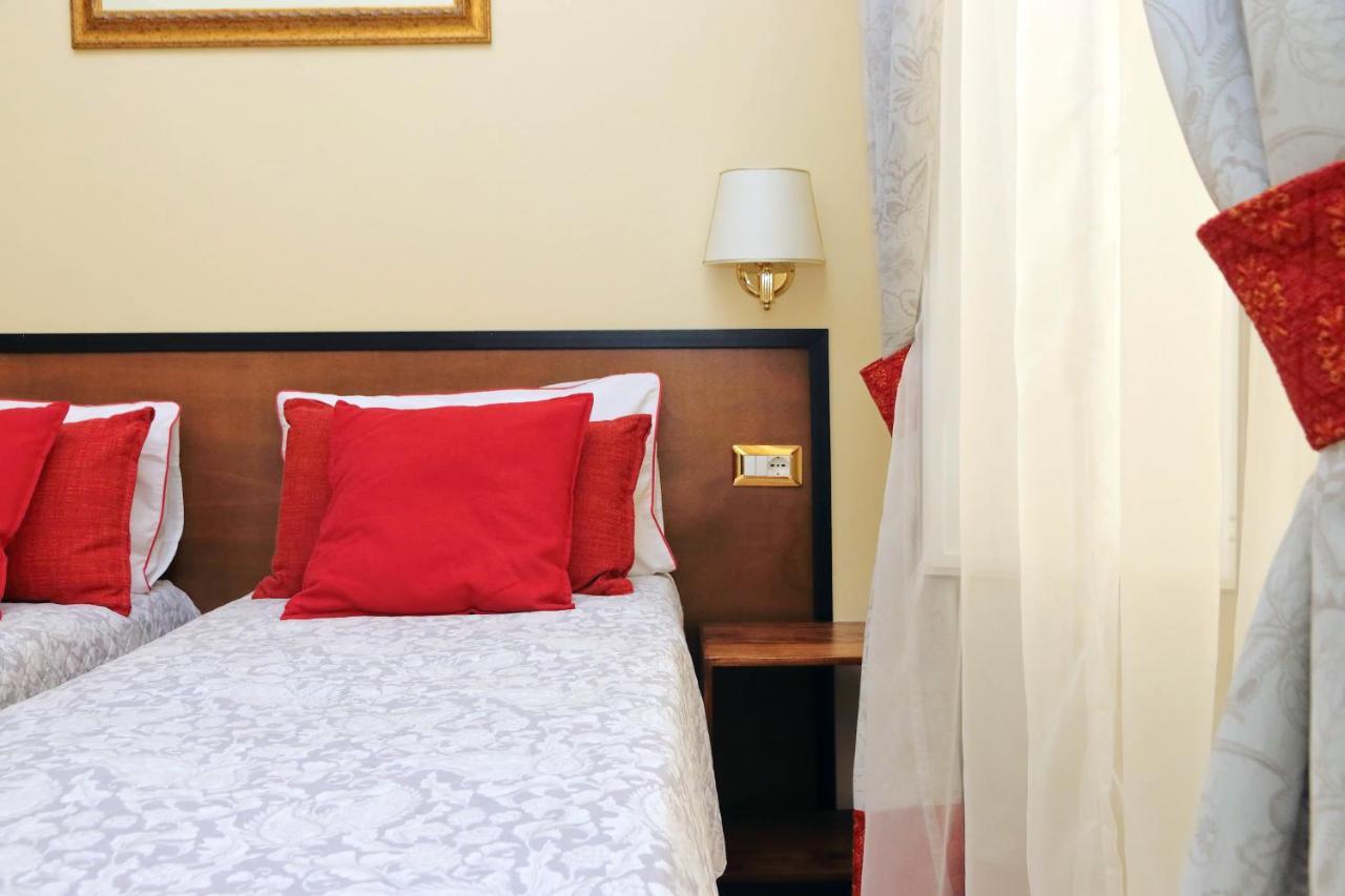 Fancy Guesthouse Vatican Rome Bagian luar foto